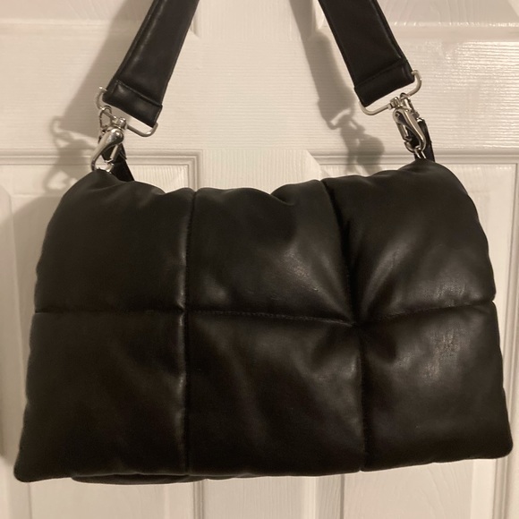 Stand Studio Wanda Handbag with removable straps and magnetic snap flap closure. - Picture 2 of 14